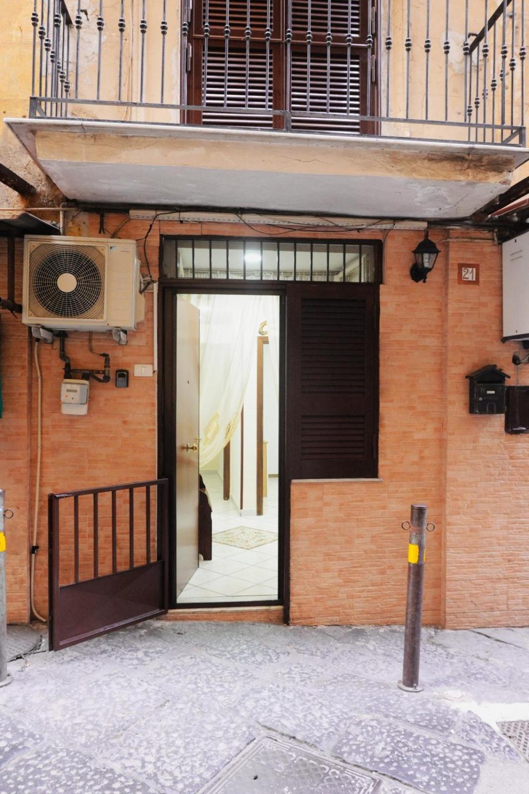 La Casa Di Nancy Next Plebiscito Leilighet Napoli Eksteriør bilde